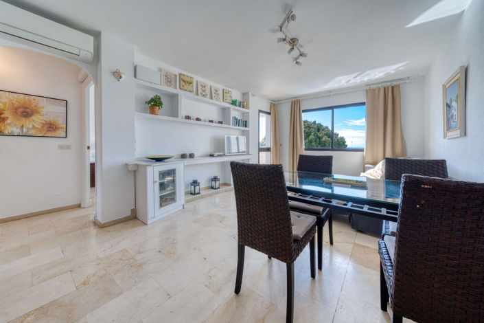 Image No.19-2 Bed Property for sale