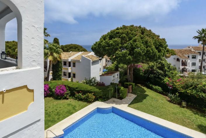 Image No.2-2 Bed Property for sale