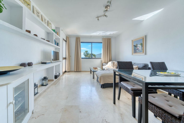 Image No.20-2 Bed Property for sale