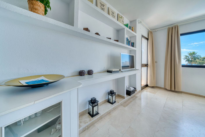 Image No.23-2 Bed Property for sale