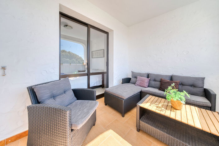 Image No.27-2 Bed Property for sale