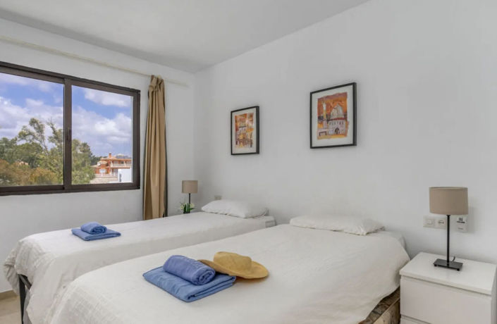 Image No.8-2 Bed Property for sale