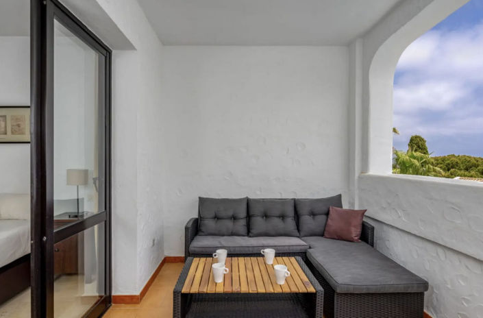 Image No.9-2 Bed Property for sale