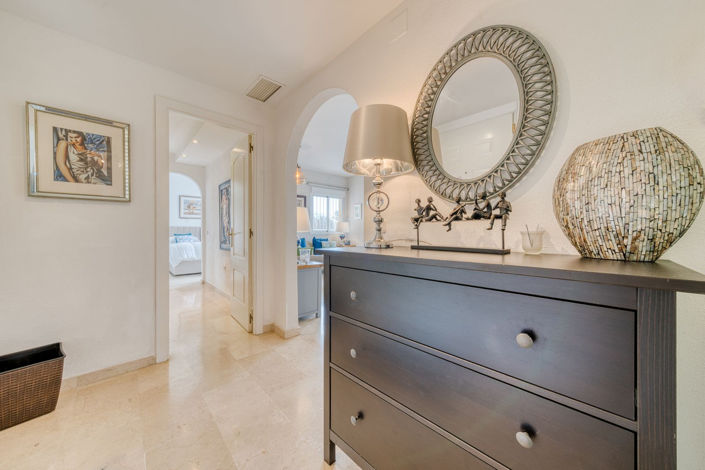 Image No.16-2 Bed Property for sale