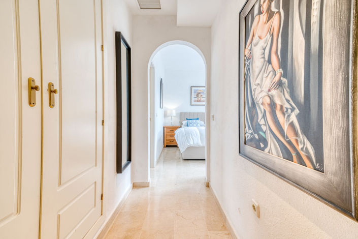 Image No.17-2 Bed Property for sale