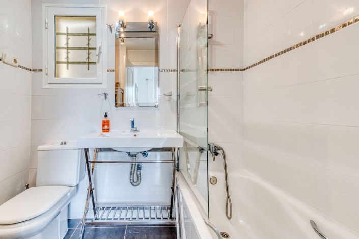 Image No.19-2 Bed Property for sale