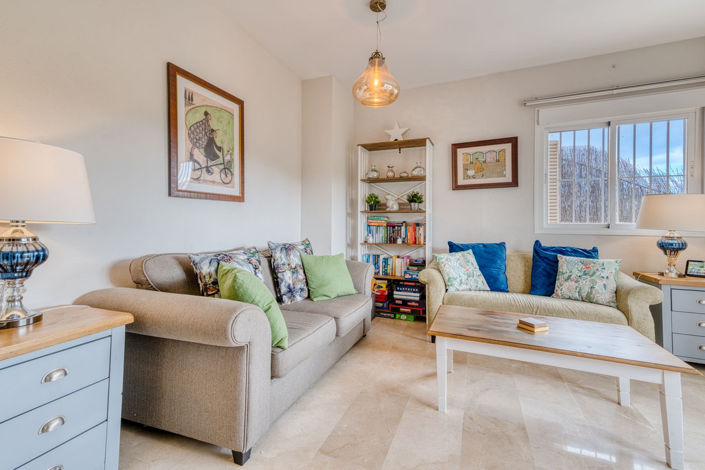 Image No.21-2 Bed Property for sale