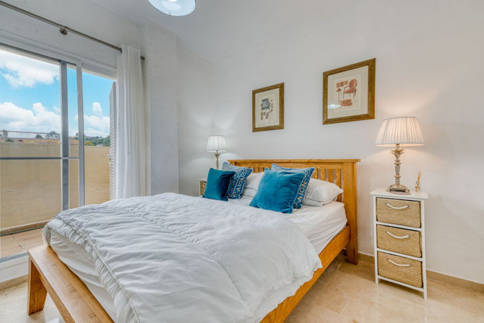 Image No.7-2 Bed Property for sale