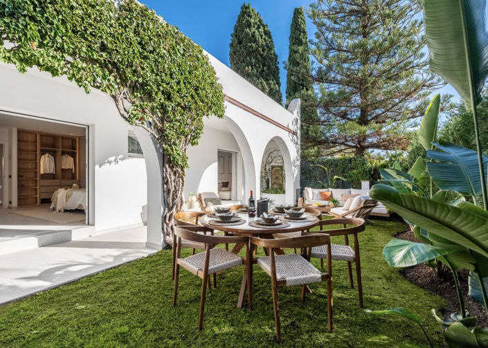 Image No.8-3 Bed Property for sale