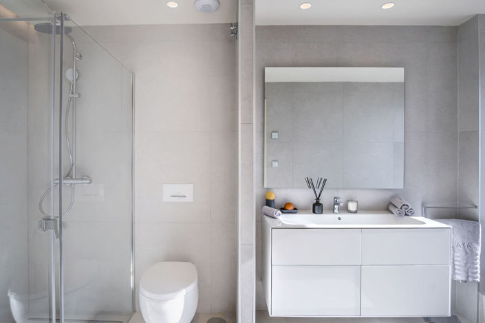 Image No.25-4 Bed Property for sale