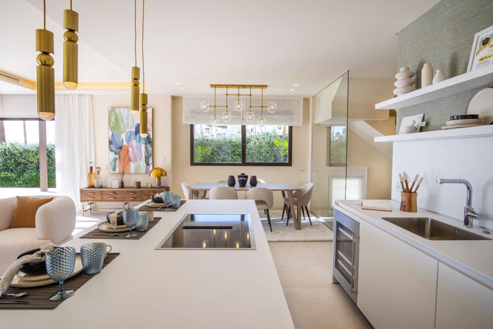 Image No.7-4 Bed Property for sale