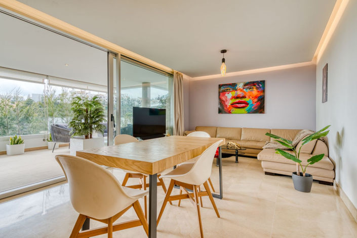 Image No.8-3 Bed Property for sale