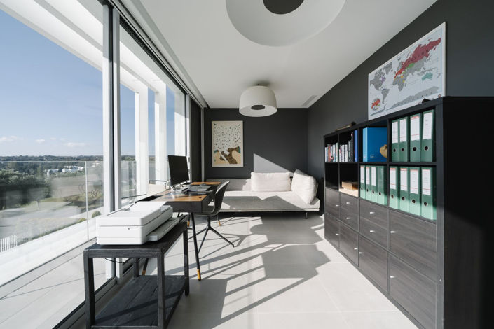 Image No.18-5 Bed Property for sale