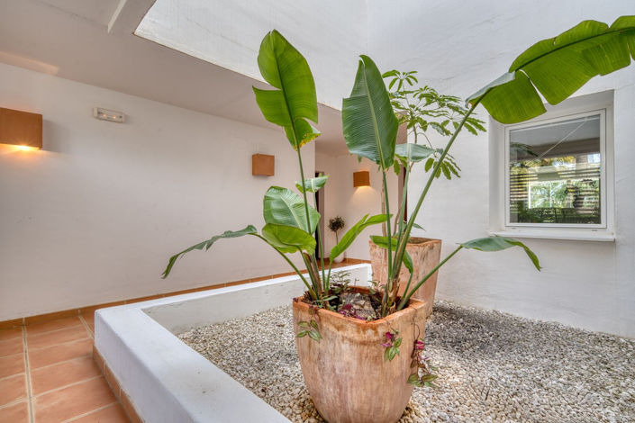 Image No.6-3 Bed Property for sale