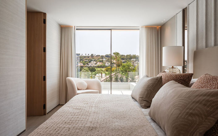 Image No.35-5 Bed Property for sale