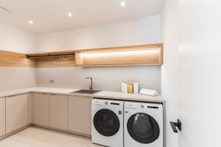 Image No.45-4 Bed Property for sale