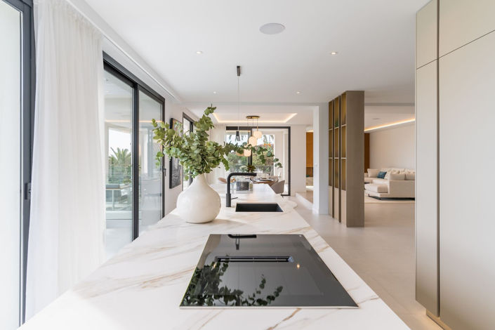 Image No.49-4 Bed Property for sale