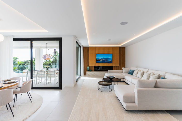 Image No.51-4 Bed Property for sale