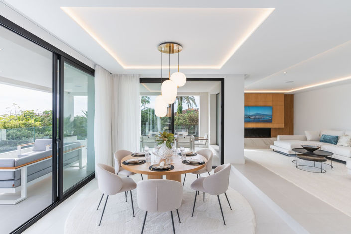 Image No.7-4 Bed Property for sale