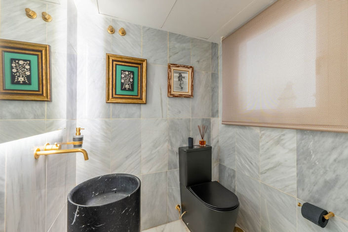 Image No.15-2 Bed Property for sale