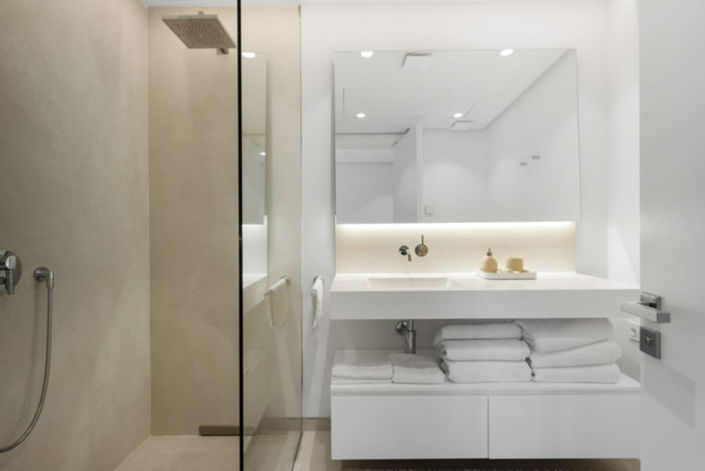 Image No.37-3 Bed Property for sale