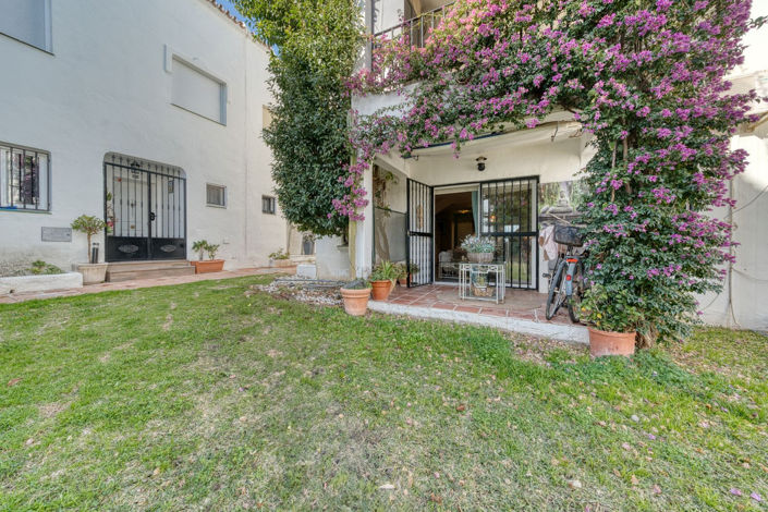 Image No.11-3 Bed Property for sale