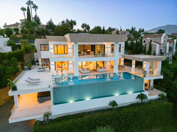 Image No.1-Propriété de 7 chambres à vendre à El Paraiso