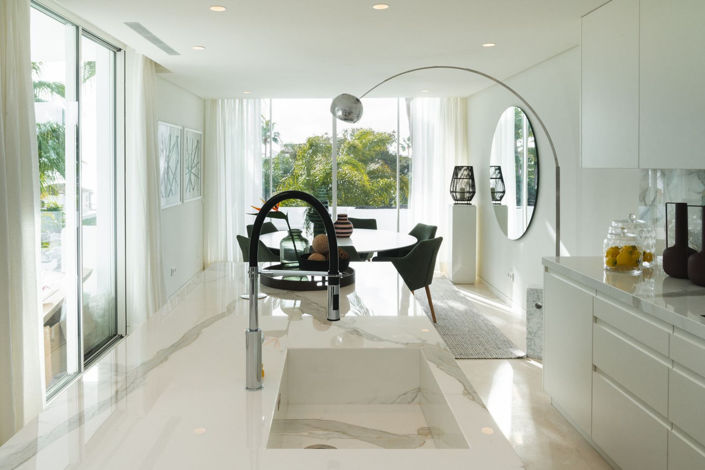 Image No.28-4 Bed Property for sale