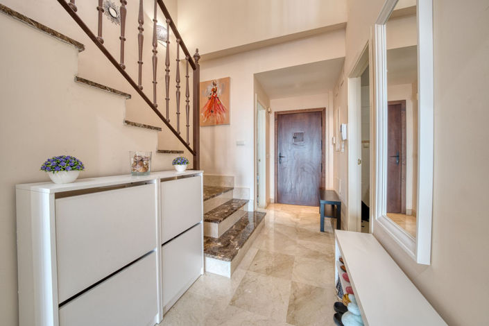 Image No.21-3 Bed Property for sale