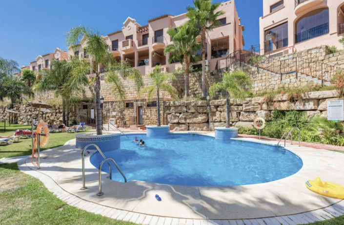 Image No.30-3 Bed Property for sale