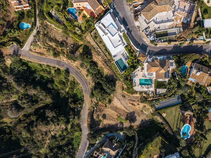 Image No.39-4 Bed Property for sale