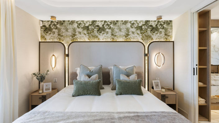 Image No.17-3 Bed Property for sale