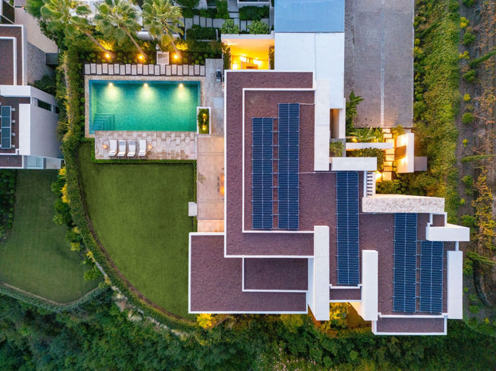 Image No.3-6 Bed Property for sale