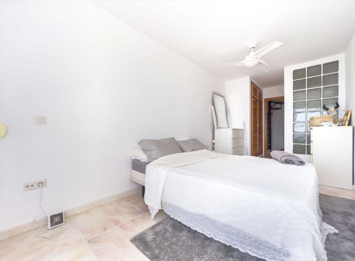 Image No.5-2 Bed Property for sale