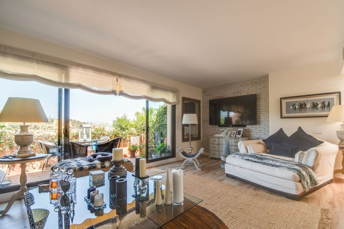 Image No.11-2 Bed Property for sale