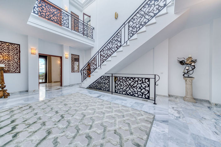 Image No.31-5 Bed Property for sale