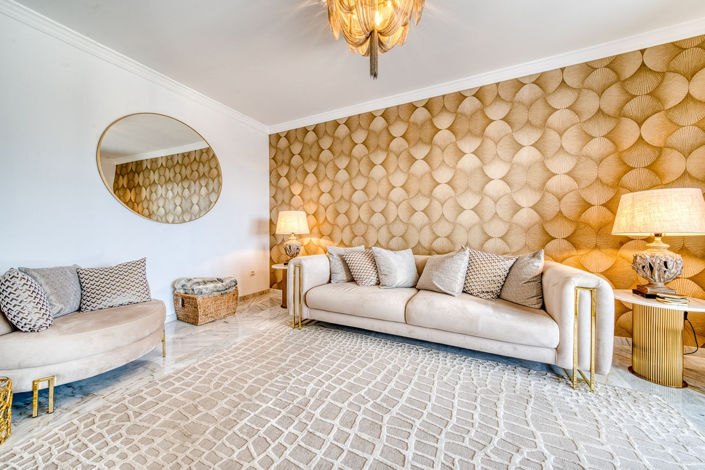 Image No.34-5 Bed Property for sale