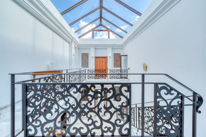 Image No.37-5 Bed Property for sale