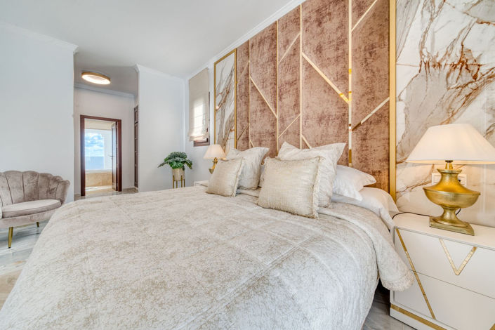 Image No.39-5 Bed Property for sale