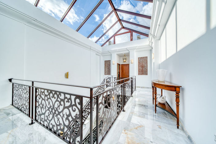 Image No.49-5 Bed Property for sale