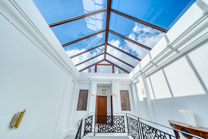 Image No.50-5 Bed Property for sale