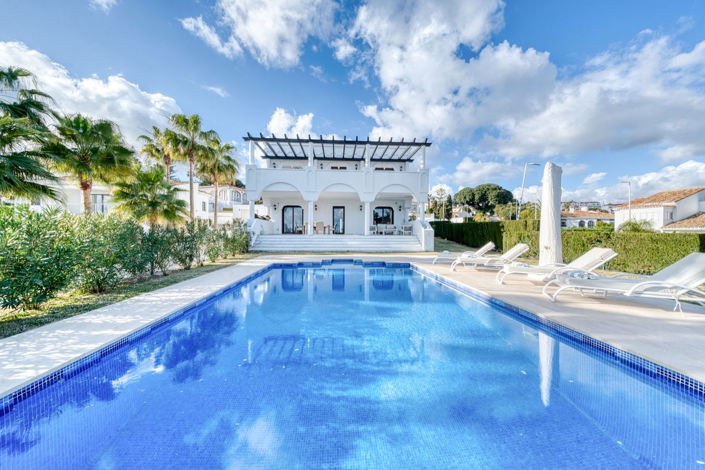 Image No.6-5 Bed Property for sale