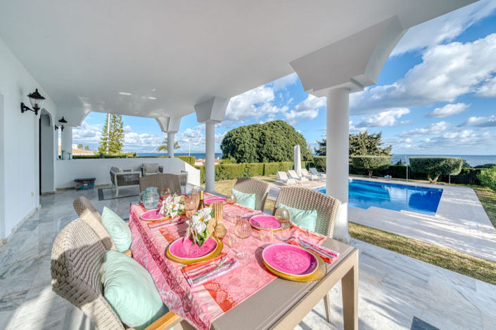 Image No.61-5 Bed Property for sale