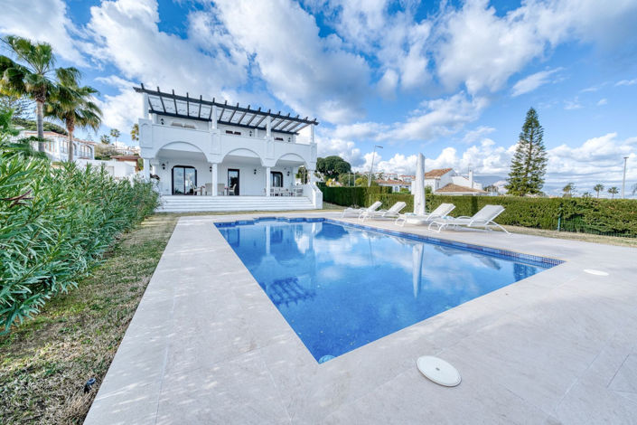 Image No.64-5 Bed Property for sale