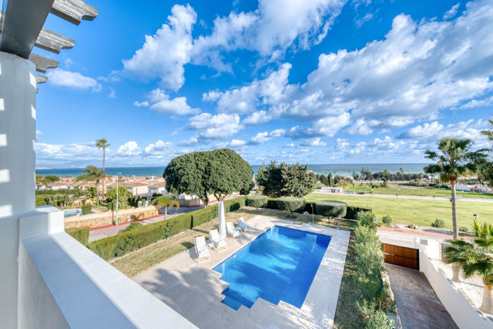 Image No.8-5 Bed Property for sale