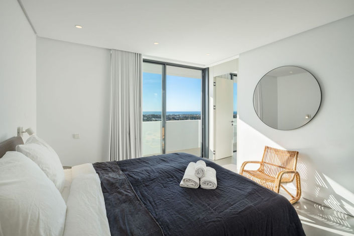 Image No.18-4 Bed Property for sale