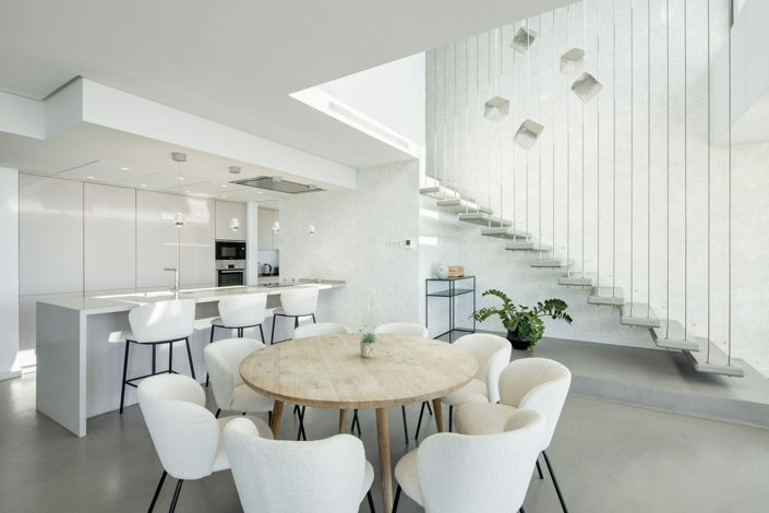 Image No.23-4 Bed Property for sale