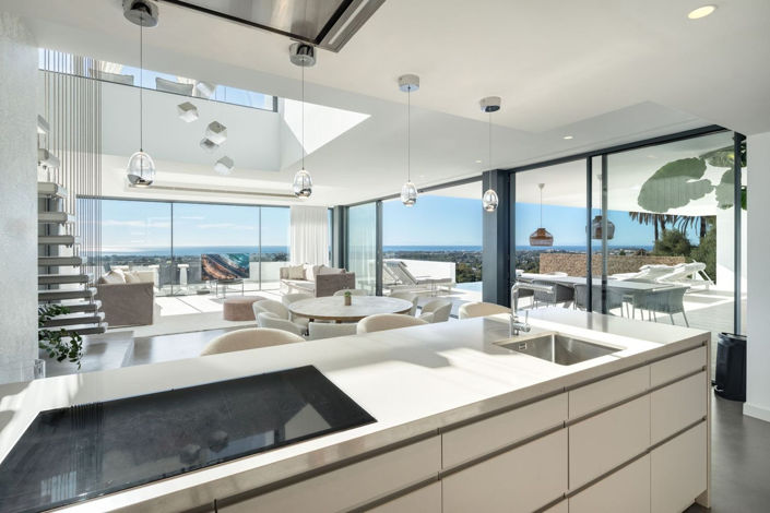 Image No.24-4 Bed Property for sale