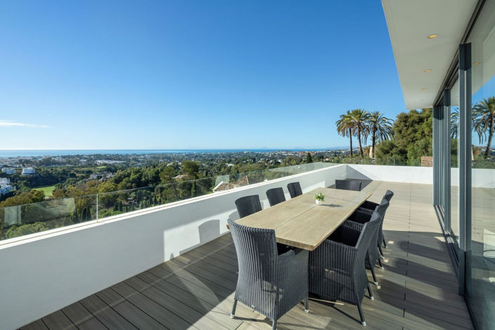 Image No.5-4 Bed Property for sale