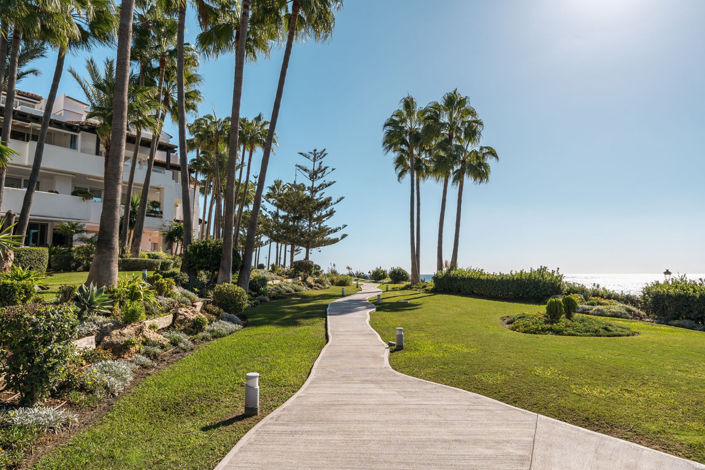 Image No.29-3 Bed Property for sale